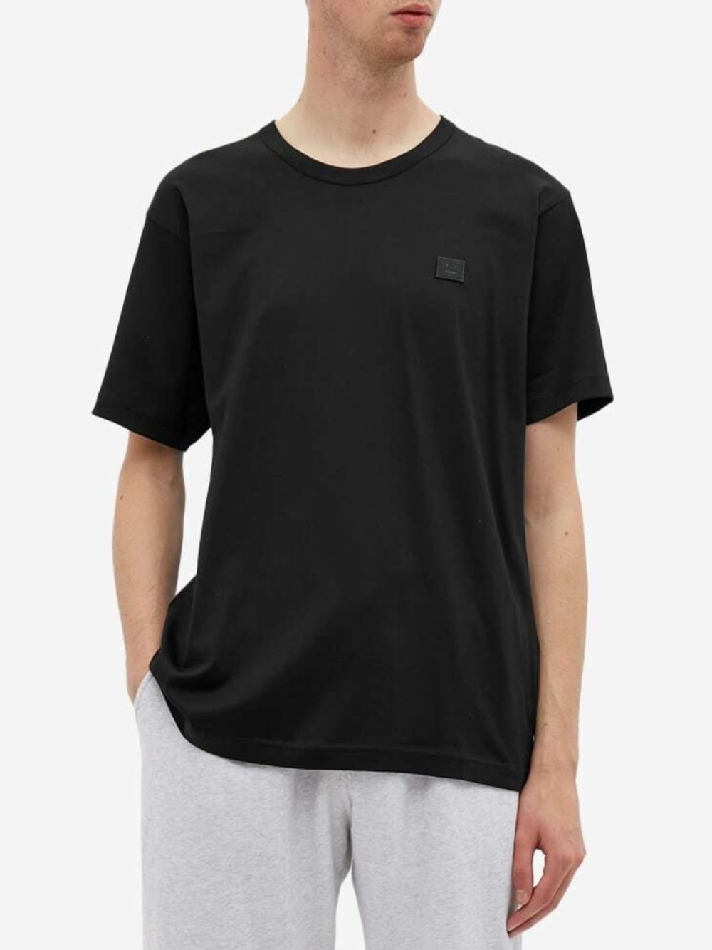 Acne Studios nash face patch black basic short sleeve crewneck t-shirt medium